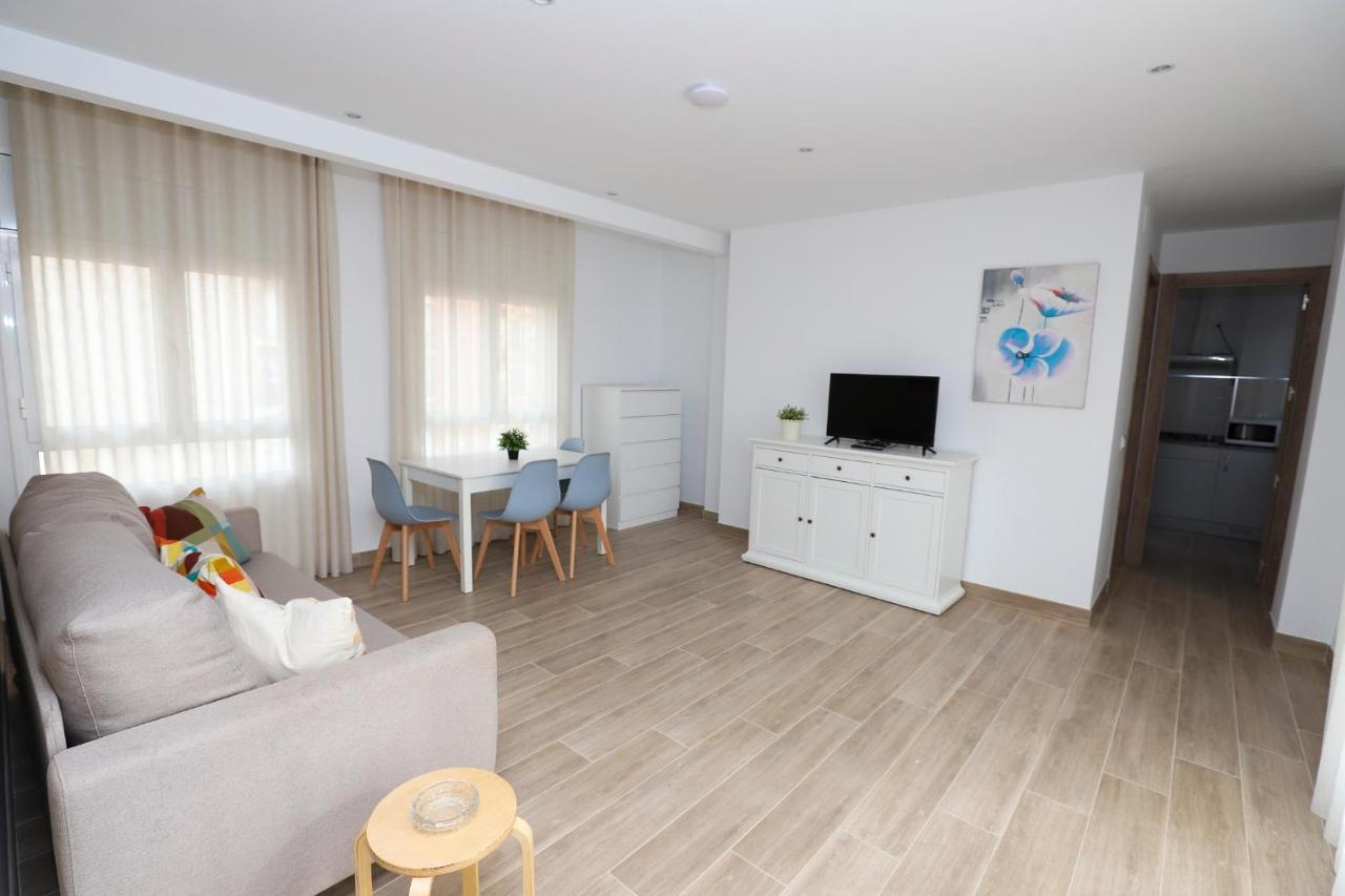 Apartaments Agneta - Vela 坎布里尔斯 外观 照片